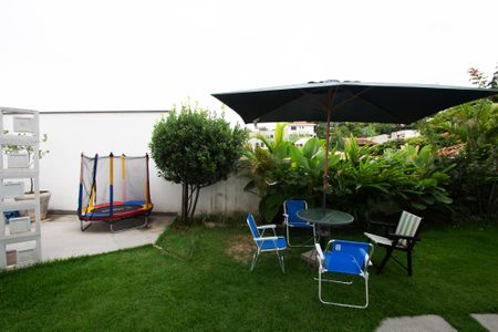 Casa à venda com 350m², 5 quartos e 3 vagasquintal