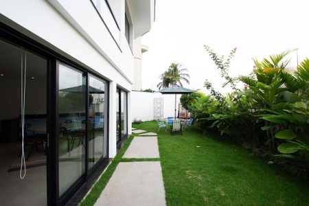 Casa à venda com 350m², 5 quartos e 3 vagasquintal