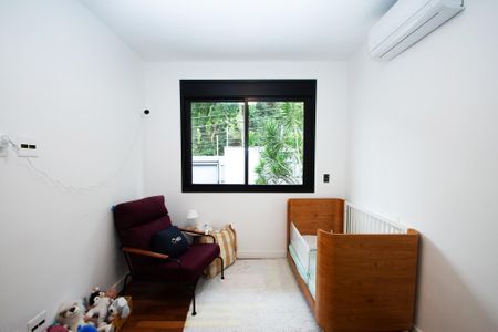 Casa à venda com 350m², 5 quartos e 3 vagasquarto 2