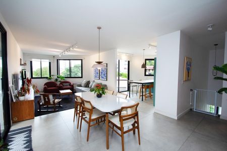 entrada de casa à venda com 5 quartos, 350m² em Vila Madalena, São Paulo