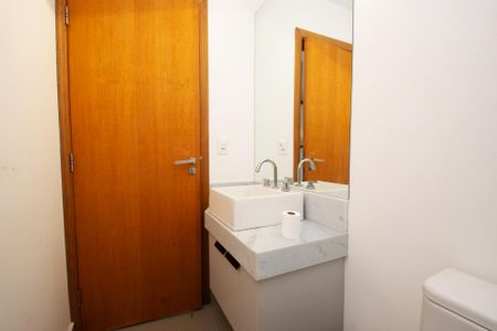 Casa à venda com 350m², 5 quartos e 3 vagasbanheiro de serviçø