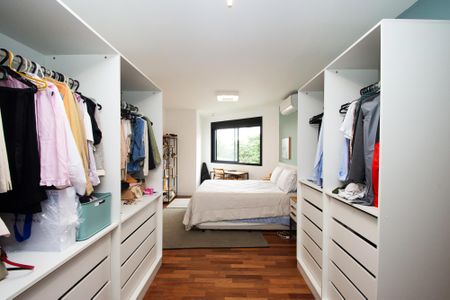 Casa à venda com 350m², 5 quartos e 3 vagascloset quarto 4