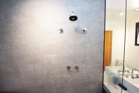 Casa à venda com 350m², 5 quartos e 3 vagasbanheiro  quarto 4