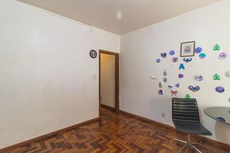 Sala de apartamento à venda com 3 quartos, 88m² em Menino Deus, Porto Alegre