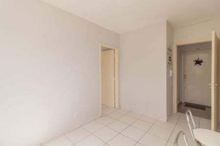 Sala de apartamento para alugar com 1 quarto, 42m² em Vila Nova, Porto Alegre