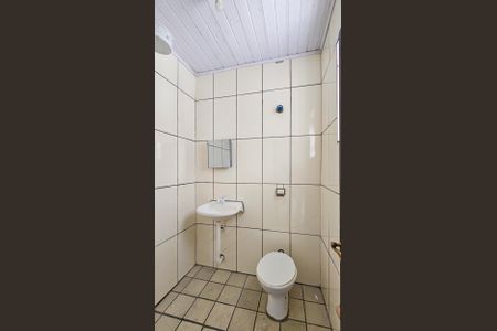 Banheiro da suíte de casa para alugar com 2 quartos, 64m² em Padroeira, Osasco