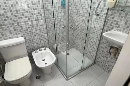 Apartamento para alugar com 100m², 2 quartos e sem vagaBanheiro da Suíte
