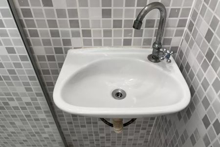 Apartamento para alugar com 100m², 2 quartos e sem vagaBanheiro da Suíte