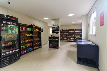 Apartamento à venda com 67m², 3 quartos e 1 vaga Apartamento à venda com 67m², 3 quartos e 1 vagaMini Mercado