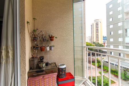 Apartamento à venda com 67m², 3 quartos e 1 vaga Apartamento à venda com 67m², 3 quartos e 1 vagaVaranda