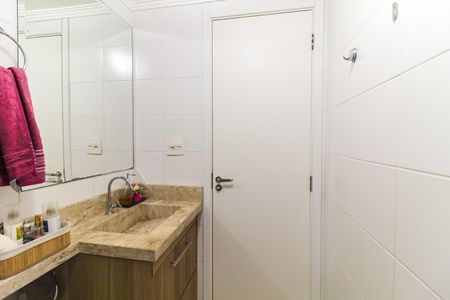 Apartamento à venda com 67m², 3 quartos e 1 vaga Apartamento à venda com 67m², 3 quartos e 1 vagaBanheiro 2
