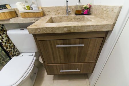 Apartamento à venda com 67m², 3 quartos e 1 vaga Apartamento à venda com 67m², 3 quartos e 1 vagaBanheiro 2