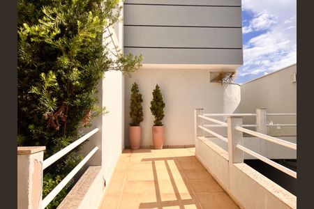 Casa à venda com 124m², 3 quartos e 2 vagasÁrea comum