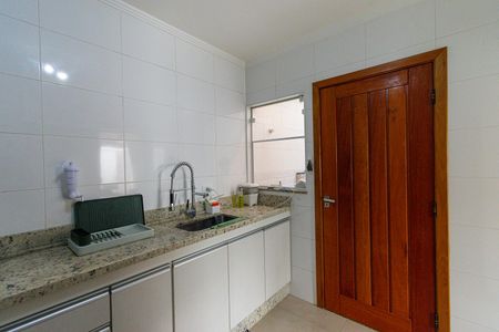 Casa à venda com 124m², 3 quartos e 2 vagasCozinha