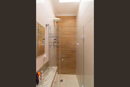 Casa à venda com 124m², 3 quartos e 2 vagasBanheiro 2