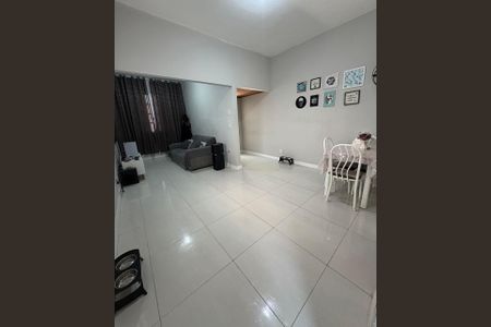 Casa à venda com 2 quartos, 74m² em Penha Circular, Rio de Janeiro