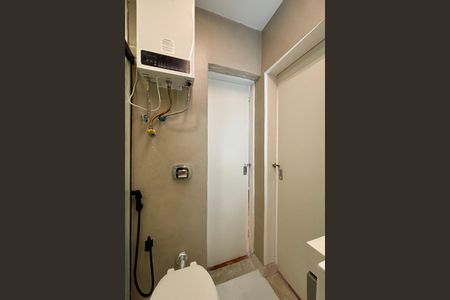 Apartamento à venda com 70m², 2 quartos e sem vagaBanheiro social e da suíte canadense