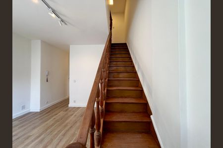 Apartamento à venda com 70m², 2 quartos e sem vagaSala