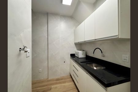 Apartamento à venda com 70m², 2 quartos e sem vagaCozinha