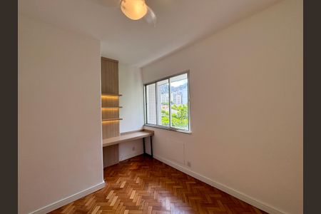 Apartamento à venda com 70m², 2 quartos e sem vagaQuarto