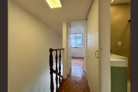 Apartamento à venda com 70m², 2 quartos e sem vagaCorredor