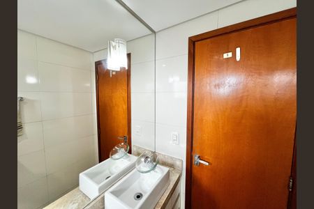 Apartamento para alugar com 40m², 1 quarto e 2 vagasBanheiro