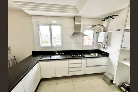 Cozinha de apartamento para alugar com 1 quarto, 40m² em Carandiru, São Paulo