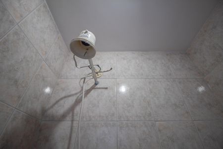 Casa à venda com 420m², 4 quartos e 6 vagasBanheiro de Serviço