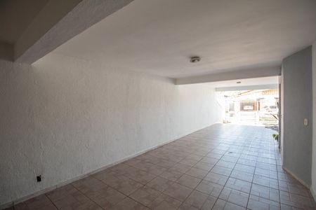 Casa à venda com 420m², 4 quartos e 6 vagasGaragem