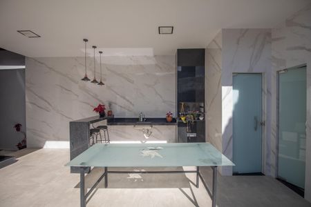 Casa à venda com 420m², 4 quartos e 6 vagasÁrea Gourmet