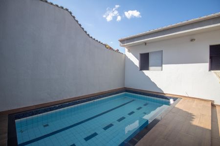 Casa à venda com 420m², 4 quartos e 6 vagasPiscina