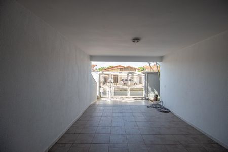 Casa à venda com 420m², 4 quartos e 6 vagasGaragem