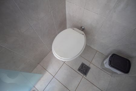 Casa à venda com 420m², 4 quartos e 6 vagasBanheiro Social 2