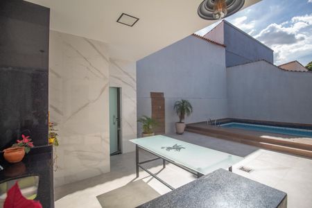 Casa à venda com 420m², 4 quartos e 6 vagasÁrea Gourmet