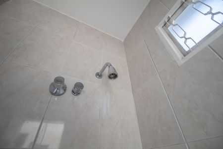 Casa à venda com 420m², 4 quartos e 6 vagasBanheiro Social 2