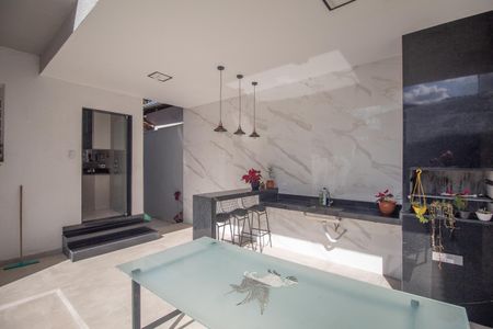 Casa à venda com 420m², 4 quartos e 6 vagasÁrea Gourmet