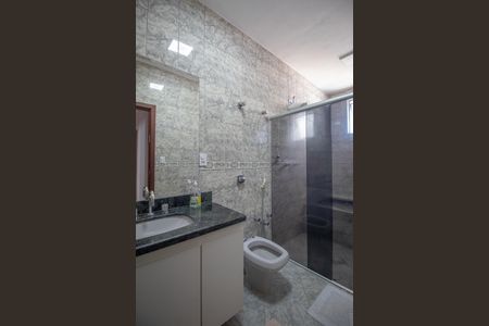 Casa à venda com 420m², 4 quartos e 6 vagasBanheiro Social