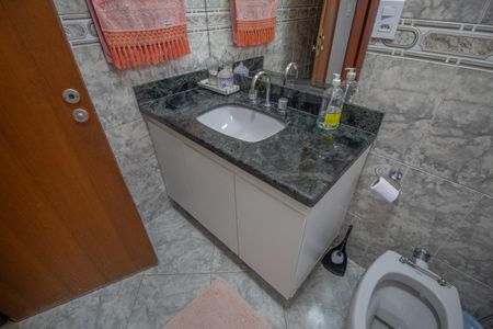 Casa à venda com 420m², 4 quartos e 6 vagasBanheiro Social