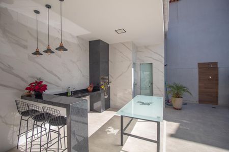 Casa à venda com 420m², 4 quartos e 6 vagasÁrea Gourmet