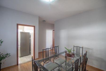 Casa à venda com 420m², 4 quartos e 6 vagasCopa