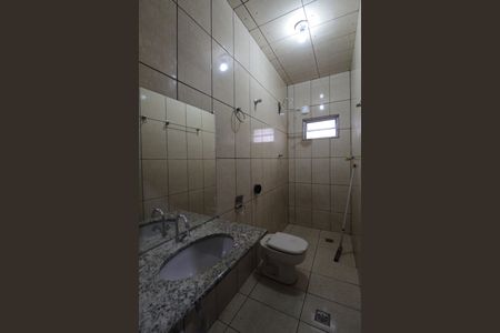 Casa à venda com 80m², 2 quartos e 4 vagasBanheiro