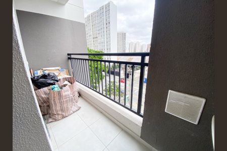 Apartamento para alugar com 42m², 2 quartos e sem vagaSacada