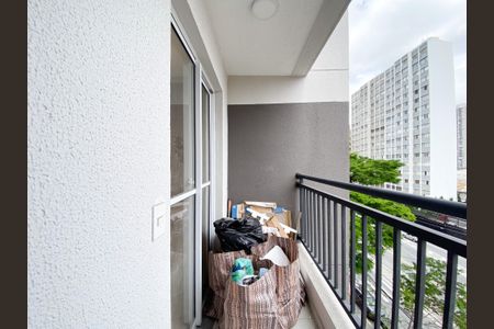 Apartamento para alugar com 42m², 2 quartos e sem vagaSacada