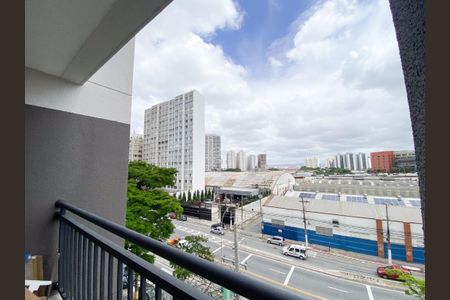 Apartamento para alugar com 42m², 2 quartos e sem vagaSacada