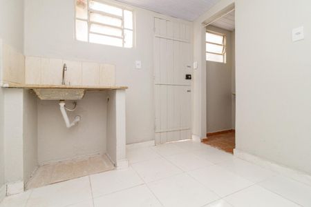 Studio/kitchenette de casa para alugar com 1 quarto, 30m² em Vila Paiva, São Paulo