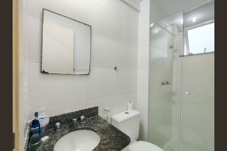 Apartamento à venda com 67m², 2 quartos e 1 vaga Apartamento à venda com 67m², 2 quartos e 1 vagaBanheiro da Suíte