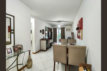 Apartamento à venda com 67m², 2 quartos e 1 vaga Apartamento à venda com 67m², 2 quartos e 1 vagaSala