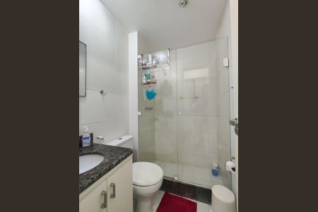 Apartamento à venda com 67m², 2 quartos e 1 vaga Apartamento à venda com 67m², 2 quartos e 1 vagaBanheiro Corredor