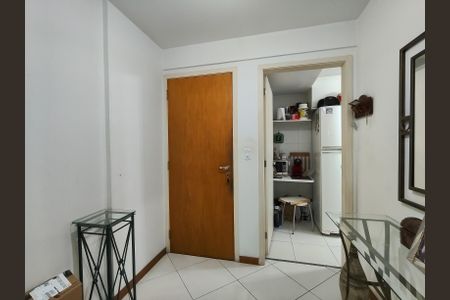 Apartamento à venda com 67m², 2 quartos e 1 vaga Apartamento à venda com 67m², 2 quartos e 1 vagaEntrada