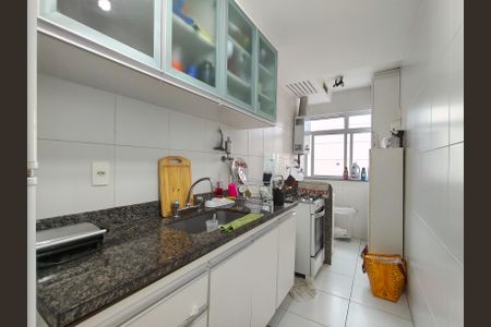 Apartamento à venda com 67m², 2 quartos e 1 vaga Apartamento à venda com 67m², 2 quartos e 1 vagaCozinha e Área de Serviço